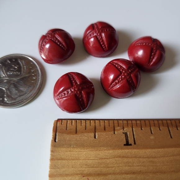 Vintage Red Domed Plastic Sewing Buttons X Design ~ Five - Picture 9 of 10